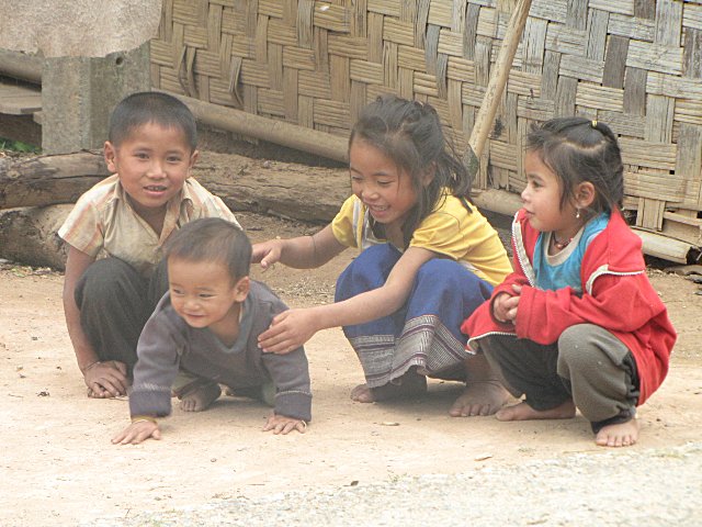2010/2011 - A véo couché du Myanmar à la Russie et retour. Laos