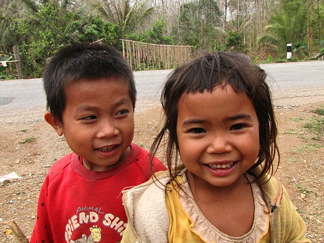 2010/2011 - A véo couché du Myanmar à la Russie et retour. Laos