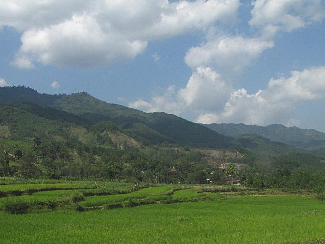 2010/2011 - A véo couché du Myanmar à la Russie et retour. Vietnam